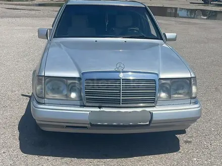 Mercedes-Benz E 280 1992 года за 1 600 000 тг. в Алматы