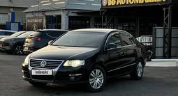 Volkswagen Passat 2005 годаүшін2 700 000 тг. в Шымкент