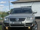 Volkswagen Touareg 2005 годаүшін5 850 000 тг. в Атбасар