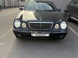Mercedes-Benz E 320 2001 года за 4 500 000 тг. в Шымкент – фото 2