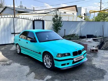 BMW 325 1991 года за 1 400 000 тг. в Алматы