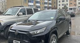 Toyota RAV4 2020 года за 14 000 000 тг. в Кокшетау