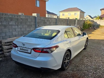 Toyota Camry 2023 года за 15 200 000 тг. в Астана – фото 9