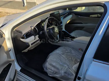 Toyota Camry 2023 года за 15 200 000 тг. в Астана – фото 11