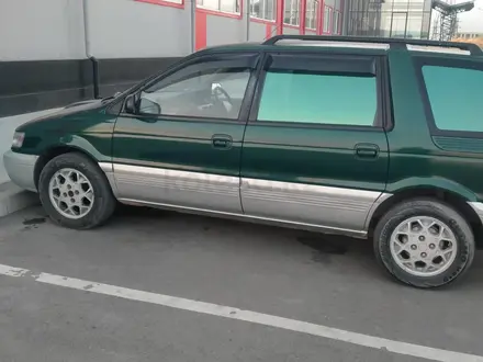 Mitsubishi Chariot 1997 года за 1 500 000 тг. в Алматы – фото 3