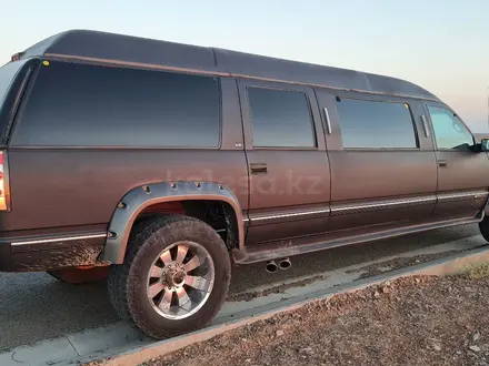 Chevrolet Suburban 1999 года за 8 999 999 тг. в Астана – фото 6