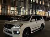 Lexus LX 570 2015 годаfor28 000 000 тг. в Алматы