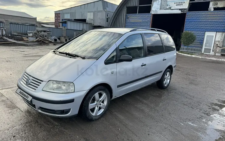 Volkswagen Sharan 2002 годаүшін2 200 000 тг. в Астана