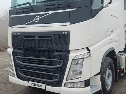Volvo 2017 года за 35 000 000 тг. в Алматы – фото 29