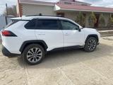 Toyota RAV4 2021 года за 13 800 000 тг. в Атырау – фото 4