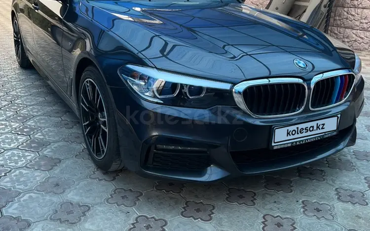 BMW 520 2018 года за 23 500 000 тг. в Уральск