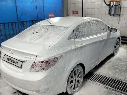 Hyundai Accent 2014 года за 5 100 000 тг. в Экибастуз – фото 5