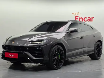 Lamborghini Urus, 2022