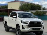 Toyota Hilux 2022 года за 25 000 000 тг. в Актобе – фото 2