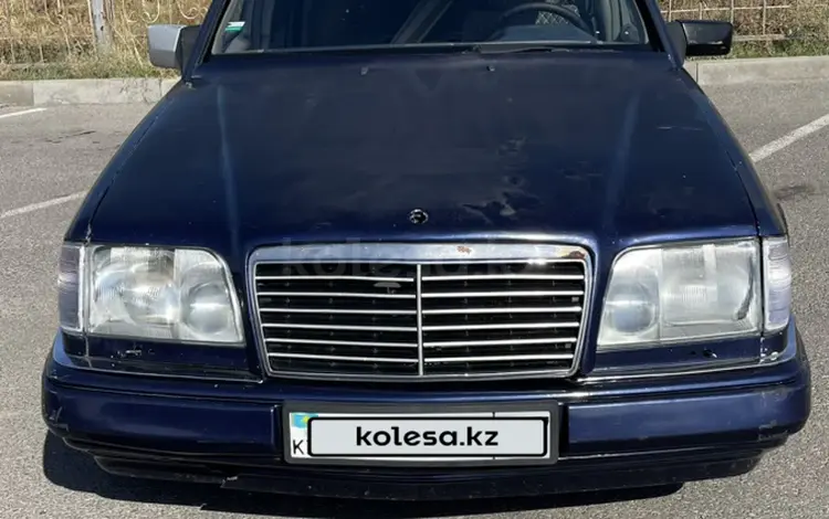 Mercedes-Benz E 220 1995 годаfor1 350 000 тг. в Шымкент