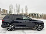 BMW X7 2023 года за 55 000 000 тг. в Астана – фото 3