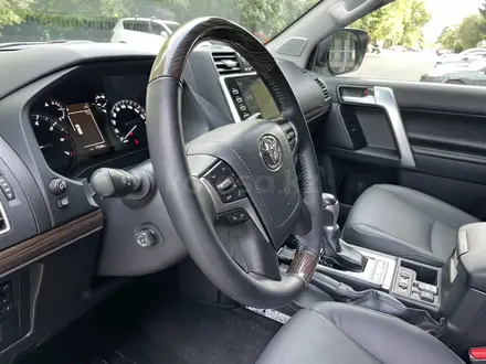 Toyota Land Cruiser Prado 2022 года за 37 900 000 тг. в Алматы – фото 12