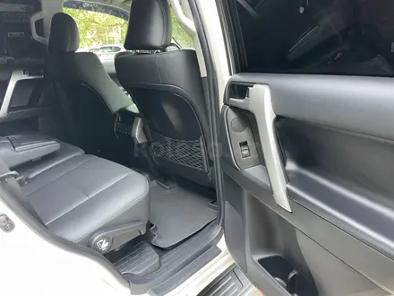 Toyota Land Cruiser Prado 2022 года за 37 900 000 тг. в Алматы – фото 17