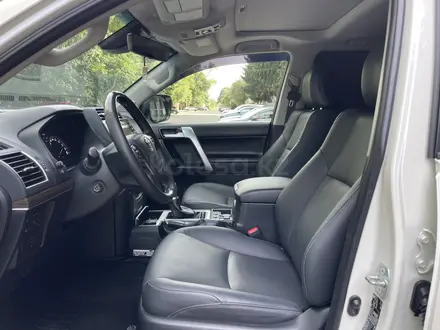 Toyota Land Cruiser Prado 2022 года за 37 900 000 тг. в Алматы – фото 9