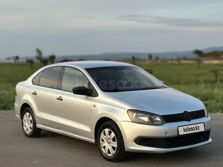 Volkswagen Polo 2014 года за 2 350 000 тг. в Алматы – фото 4
