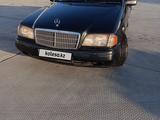 Mercedes-Benz C 180 1994 года за 2 150 000 тг. в Кокшетау – фото 2