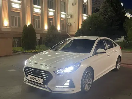 Hyundai Sonata 2018 года за 9 500 000 тг. в Тараз – фото 2