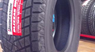 285-75-16 Bridgestone Blizzak DMZ3 LT за 104 000 тг. в Алматы