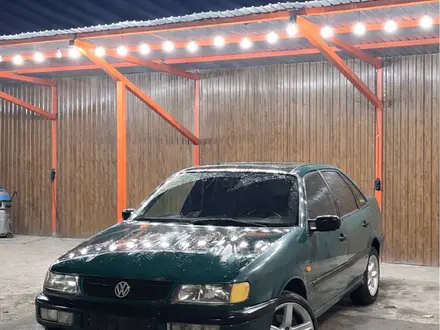 Volkswagen Passat 1995 года за 1 000 000 тг. в Шымкент – фото 3