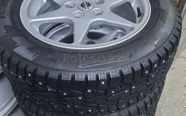 Новый комплект резины Pirelli с оригинальными дисками! за 350 000 тг. в Алматы