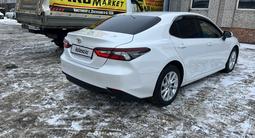 Toyota Camry 2023 годаfor17 500 000 тг. в Костанай – фото 2