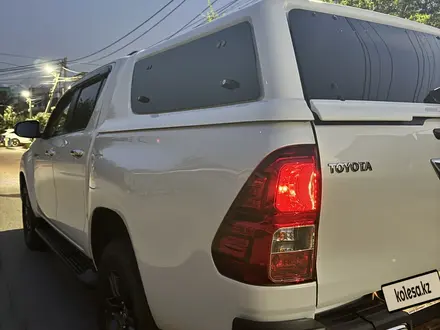 Toyota Hilux 2021 года за 22 500 000 тг. в Алматы – фото 6