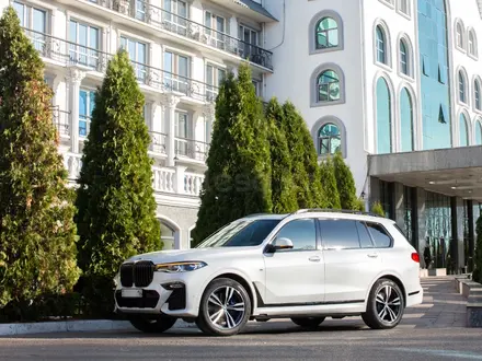 BMW X7 2020 года за 52 000 000 тг. в Усть-Каменогорск – фото 2