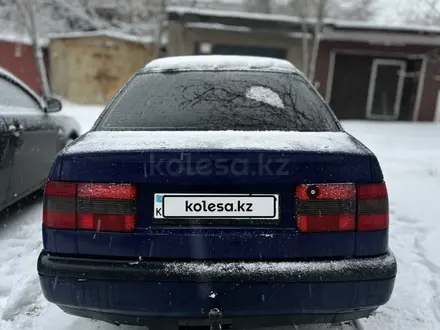 Volkswagen Passat 1994 года за 1 500 000 тг. в Караганда – фото 7