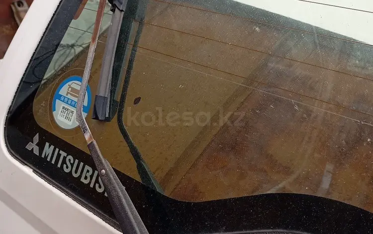 Щеткодержатели крышки багажника за 5 000 тг. в Алматы