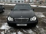 Mercedes-Benz C 200 2001 года за 3 000 000 тг. в Атырау