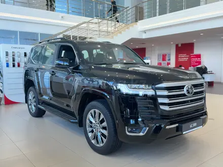 Toyota Land Cruiser Premium+ 2025 года за 73 000 000 тг. в Астана – фото 3