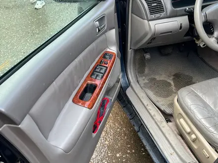 Toyota Camry 2003 года за 4 200 000 тг. в Уральск – фото 4