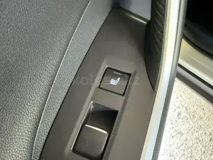 Toyota RAV4 2020 года за 15 300 000 тг. в Усть-Каменогорск – фото 29