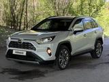 Toyota RAV4 2020 года за 15 300 000 тг. в Усть-Каменогорск
