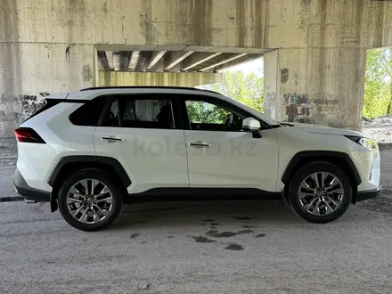 Toyota RAV4 2020 года за 15 300 000 тг. в Усть-Каменогорск – фото 7
