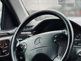 Mercedes-Benz E 320 2000 года за 4 800 000 тг. в Актобе – фото 4