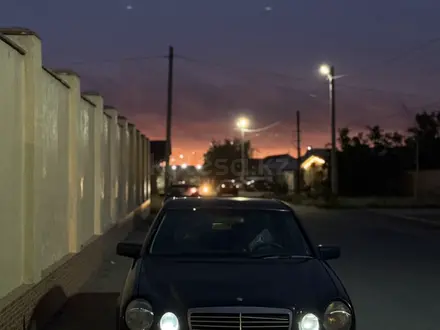 Mercedes-Benz E 230 1995 года за 2 000 000 тг. в Тараз – фото 8