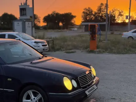 Mercedes-Benz E 230 1995 года за 2 000 000 тг. в Тараз – фото 7