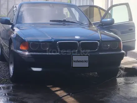 BMW 730 1994 года за 1 500 000 тг. в Талдыкорган