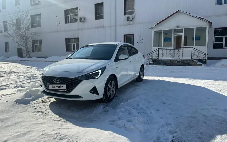 Hyundai Accent 2020 года за 8 800 000 тг. в Актобе