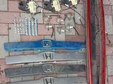 Заднее лобовое стекло на крышку багажника за 150 000 тг. в Астана – фото 4