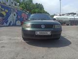 Volkswagen Passat 1997 годаfor1 400 000 тг. в Алматы – фото 2