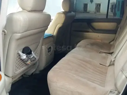 Toyota Land Cruiser 2006 года за 13 000 000 тг. в Актобе – фото 15