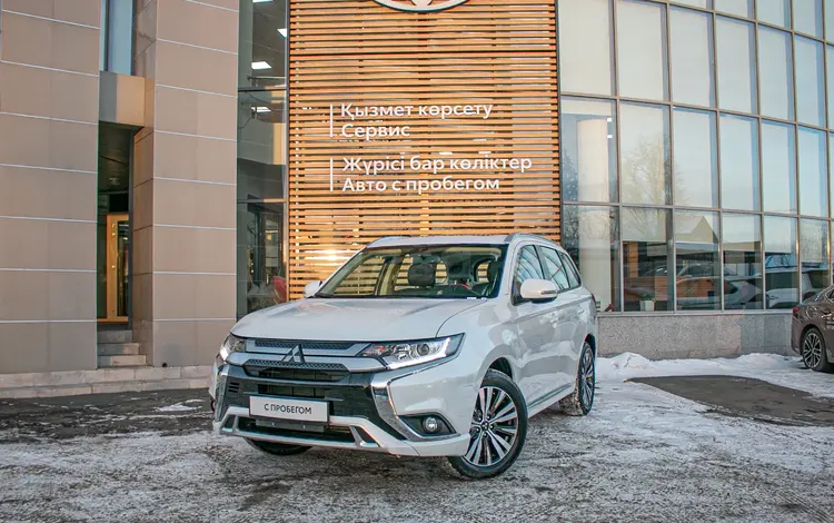 Mitsubishi Outlander 2022 годаүшін11 660 000 тг. в Павлодар