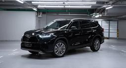 Toyota Highlander 2025 года за 27 300 000 тг. в Алматы – фото 2